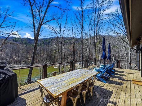 3735 French Broad Pkwy, Marshall, NC 28753