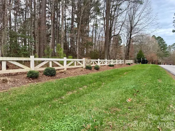 3 Dola Ray PL #3, Stanley, NC 28164