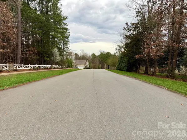 3 Dola Ray PL #3, Stanley, NC 28164