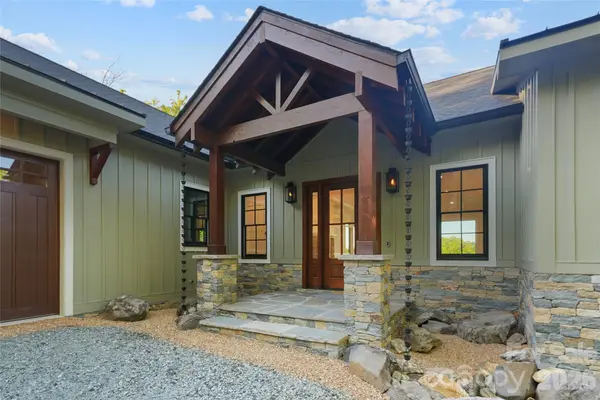 3434 Old Jonas Ridge RD, Newland, NC 28657