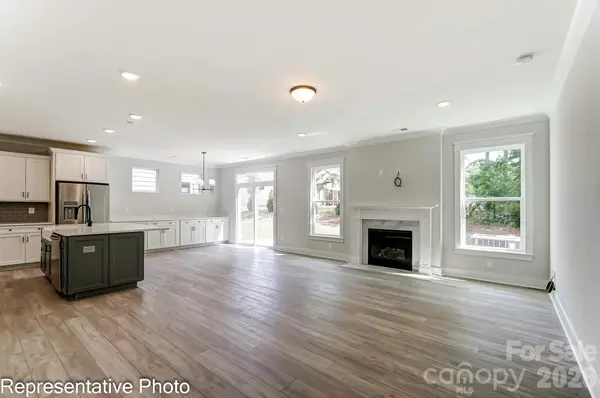13118 Foxberry RD, Charlotte, NC 28213