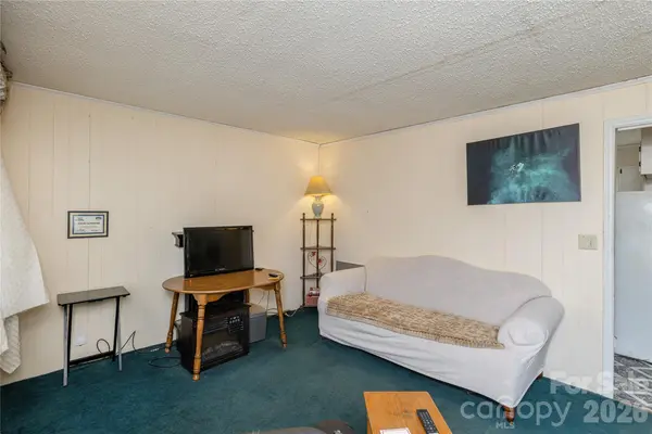 56 Fairview AVE, Hendersonville, NC 28792