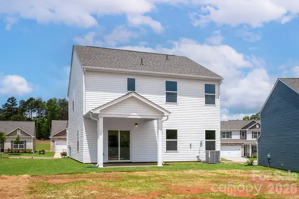 6618 Fairford DR, Charlotte, NC 28215