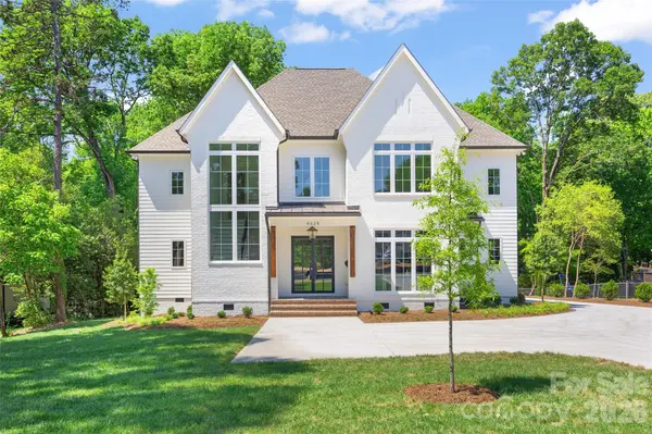 4628 Water Oak RD, Charlotte, NC 28211