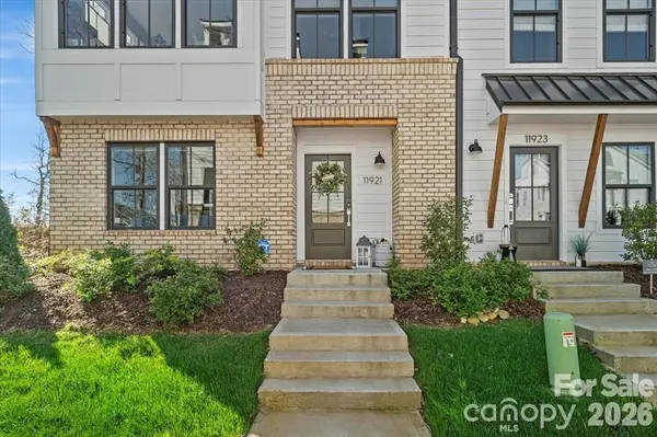 11921 Fiddlers Roof LN, Charlotte, NC 28277