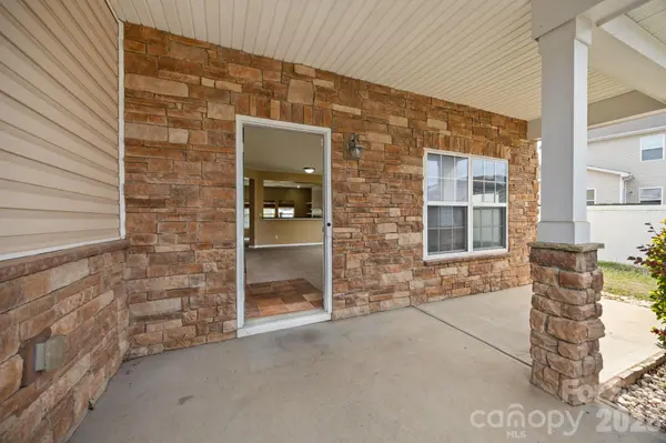 108 Sand Spur DR, Mooresville, NC 28117