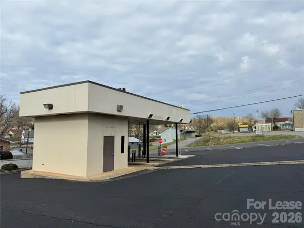 15 W Main AVE, Taylorsville, NC 28681