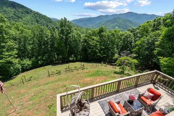 60 Little Creek DR, Canton, NC 28716