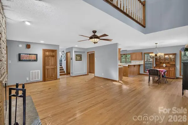 10 Thornwood CT, Lake Wylie, SC 29710