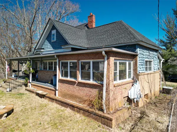192 Brevard RD #4, Asheville, NC 28806