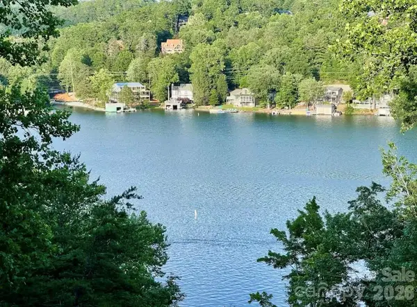 155 Quail Cove BLVD, Lake Lure, NC 28746