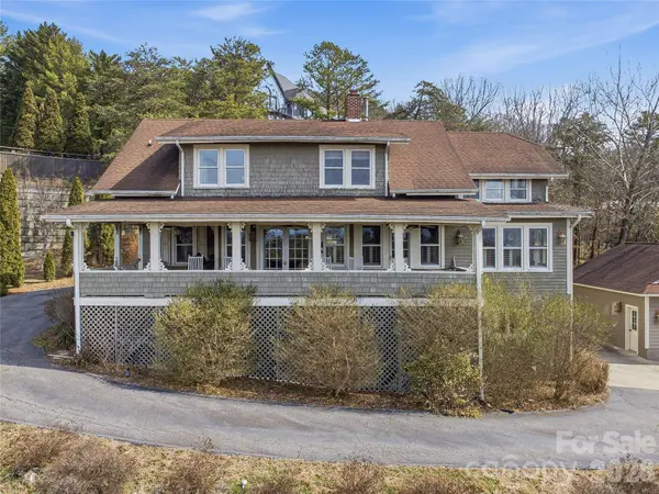 3 Perrion AVE, Weaverville, NC 28787