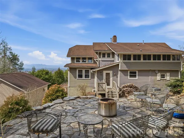 3 Perrion AVE, Weaverville, NC 28787