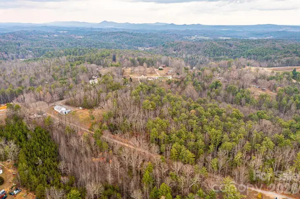 0000 Playmore Beach RD, Lenoir, NC 28645