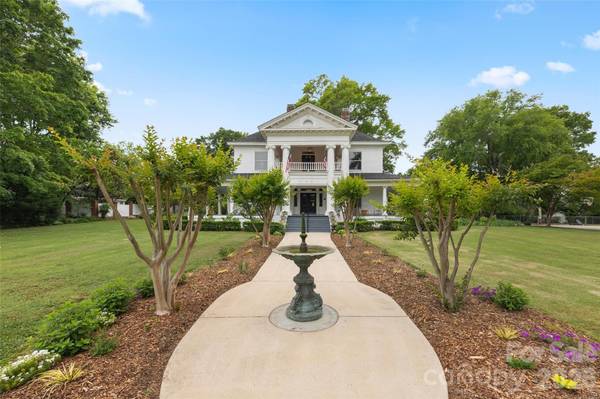 530 E Rutledge AVE, Gaffney, SC 29340
