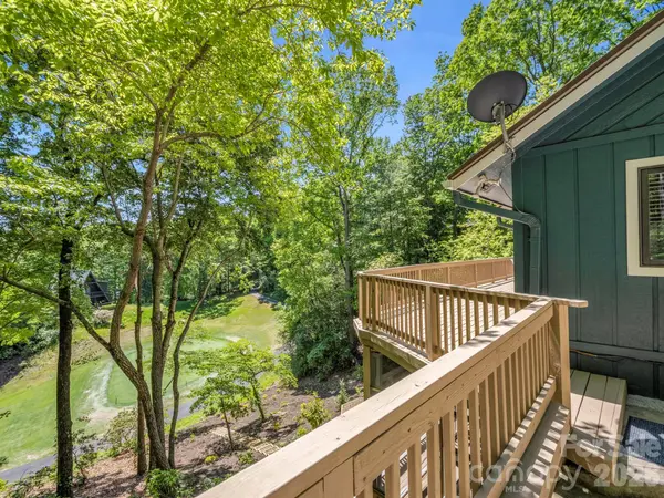 255 Gateway DR #5, Lake Lure, NC 28746