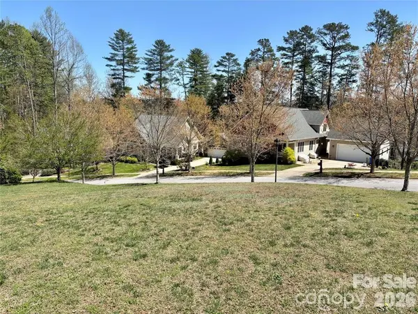L 19 Cadence CIR #19, Brevard, NC 28712