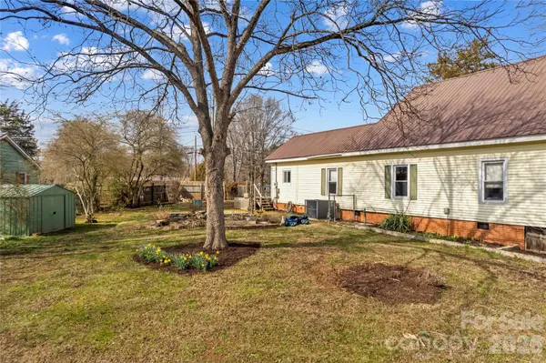 1022 Railroad AVE, China Grove, NC 28023