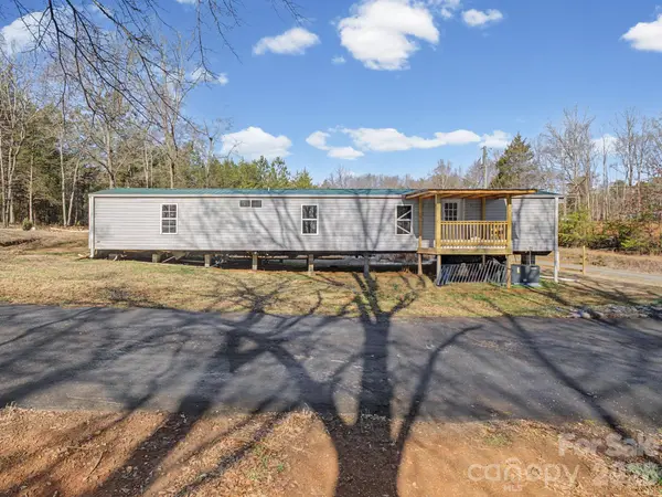 166 Fleece LN, Mooresboro, NC 28114