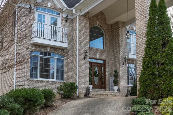 510 SE Stonecroft CT SE #32, Lenoir, NC 28645