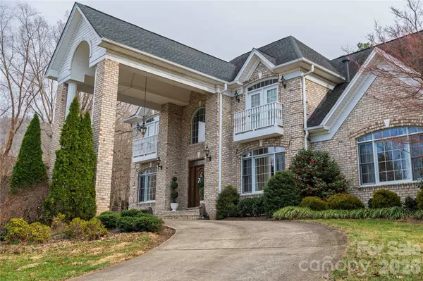 510 SE Stonecroft CT SE #32, Lenoir, NC 28645