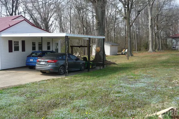 120 Bradley RD, Shelby, NC 28152