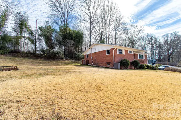 356 Pleasant Hill DR, Brevard, NC 28712