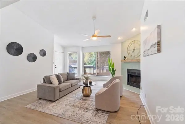 1612 Sharon RD W #66, Charlotte, NC 28210