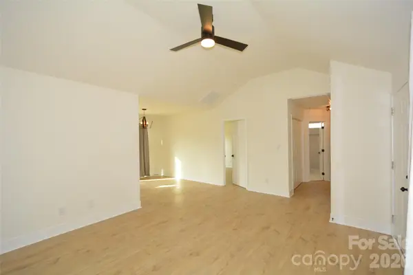 6607 Sullins RD, Charlotte, NC 28214