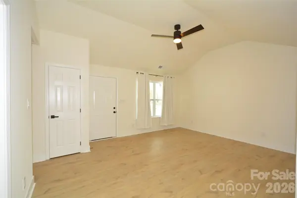6607 Sullins RD, Charlotte, NC 28214
