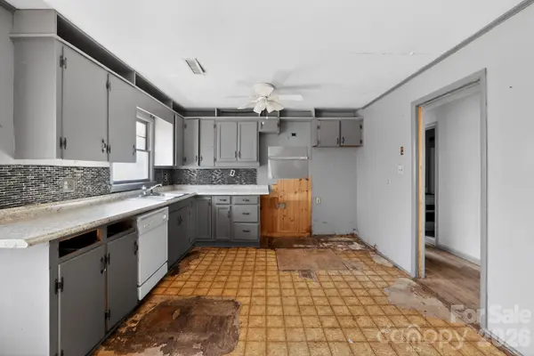 167 Short RD, Ellenboro, NC 28040
