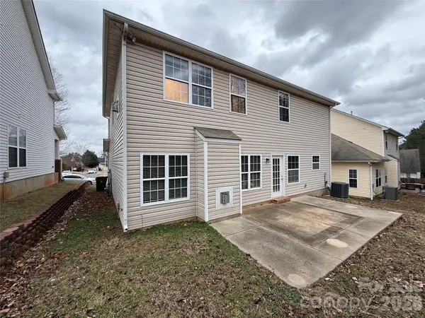 3338 Crutchfield PL, Charlotte, NC 28213