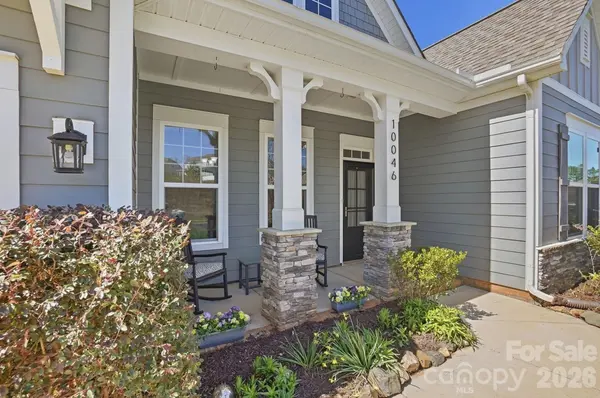 10046 Fox Trotter LN, Midland, NC 28107