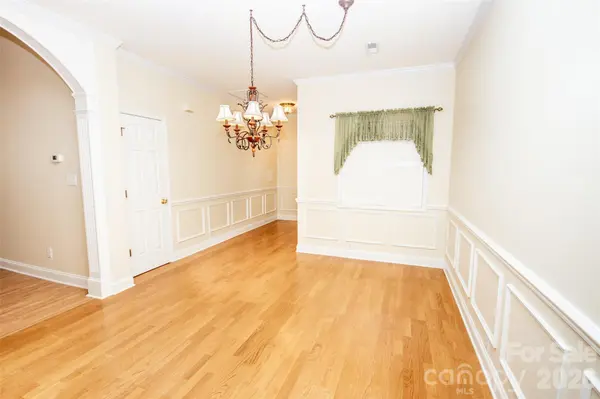 1365 Royalty CIR, Statesville, NC 28625