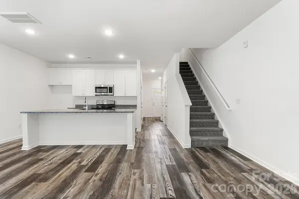 112 Angle ST, Cherryville, NC 28021