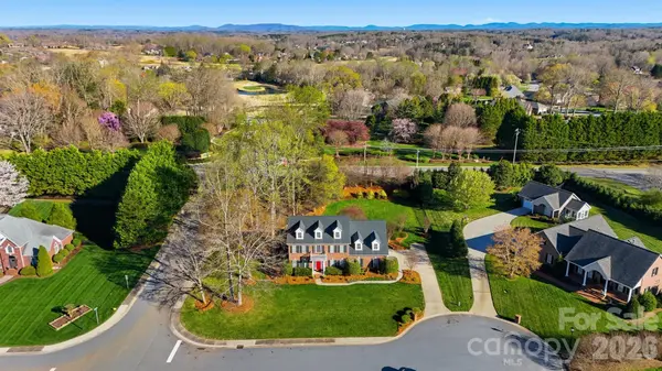 2716 Charleston CT, Claremont, NC 28610