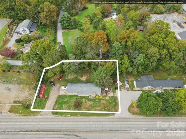 541 Paragon Pkwy, Waynesville, NC 28786