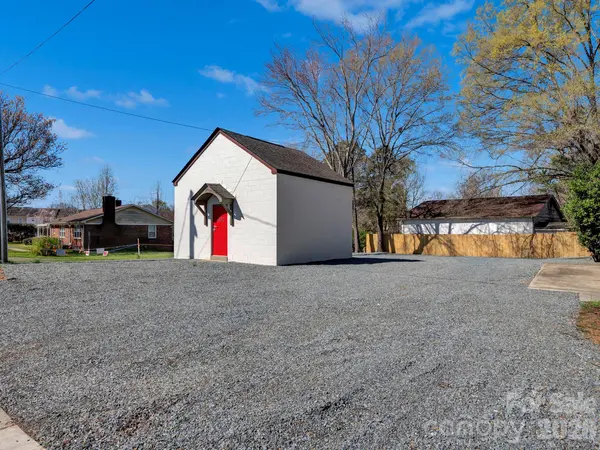 4620 Potter RD, Matthews, NC 28104
