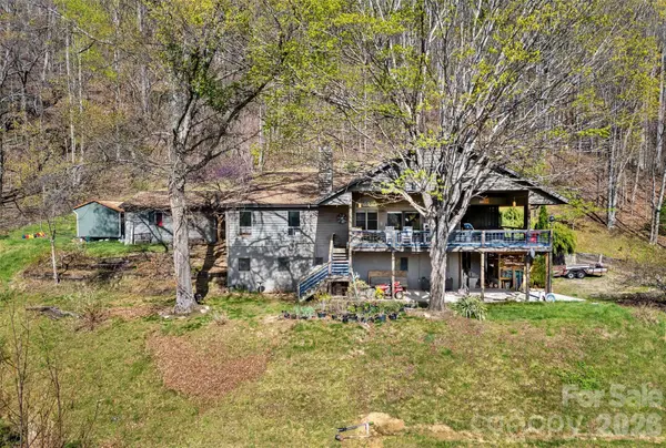 311 Pisgah Mine RD, Burnsville, NC 28714