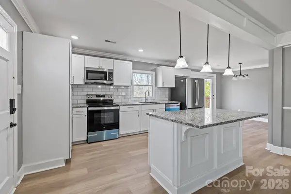 1722 Hartford DR, Gastonia, NC 28052