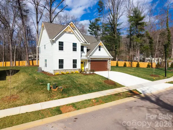 9 Myrtle Lee CV, Arden, NC 28704