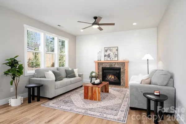 9 Myrtle Lee CV, Arden, NC 28704