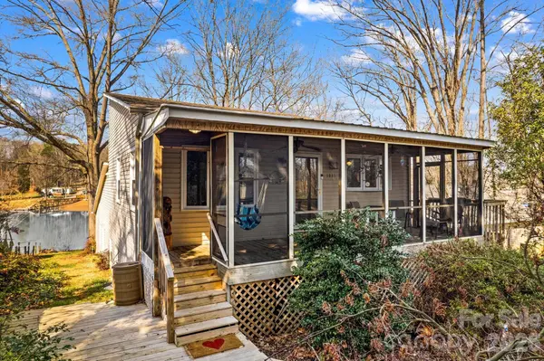 1331 Hickory Point DR, Lexington, NC 27292