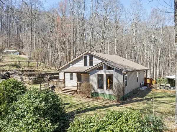 401 Tipstill CV, Waynesville, NC 28786