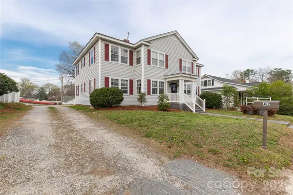 302 N White ST, Lancaster, SC 29720