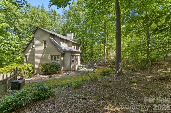 2825 Hunting Country RD, Tryon, NC 28782