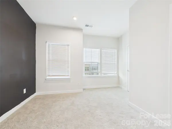 3131 Coquina LN, Charlotte, NC 28206