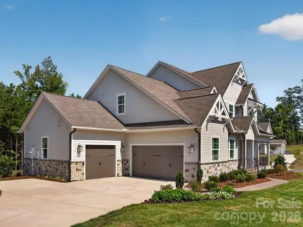 1002 Kingbird LN #7, Clover, SC 29710