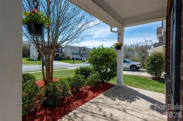 5016 Riverdale DR, Charlotte, NC 28273