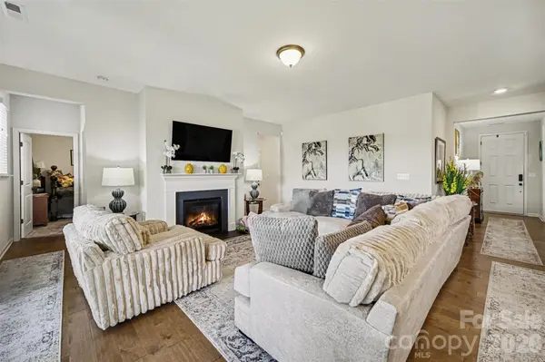 15200 Autumn Sage DR, Charlotte, NC 28278